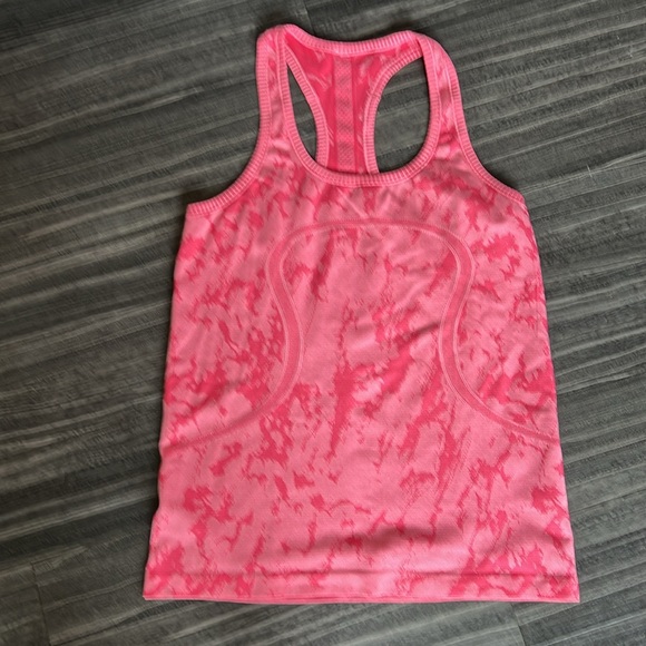 Lululemon Swifty Tech Racerback - Picture 5 of 8